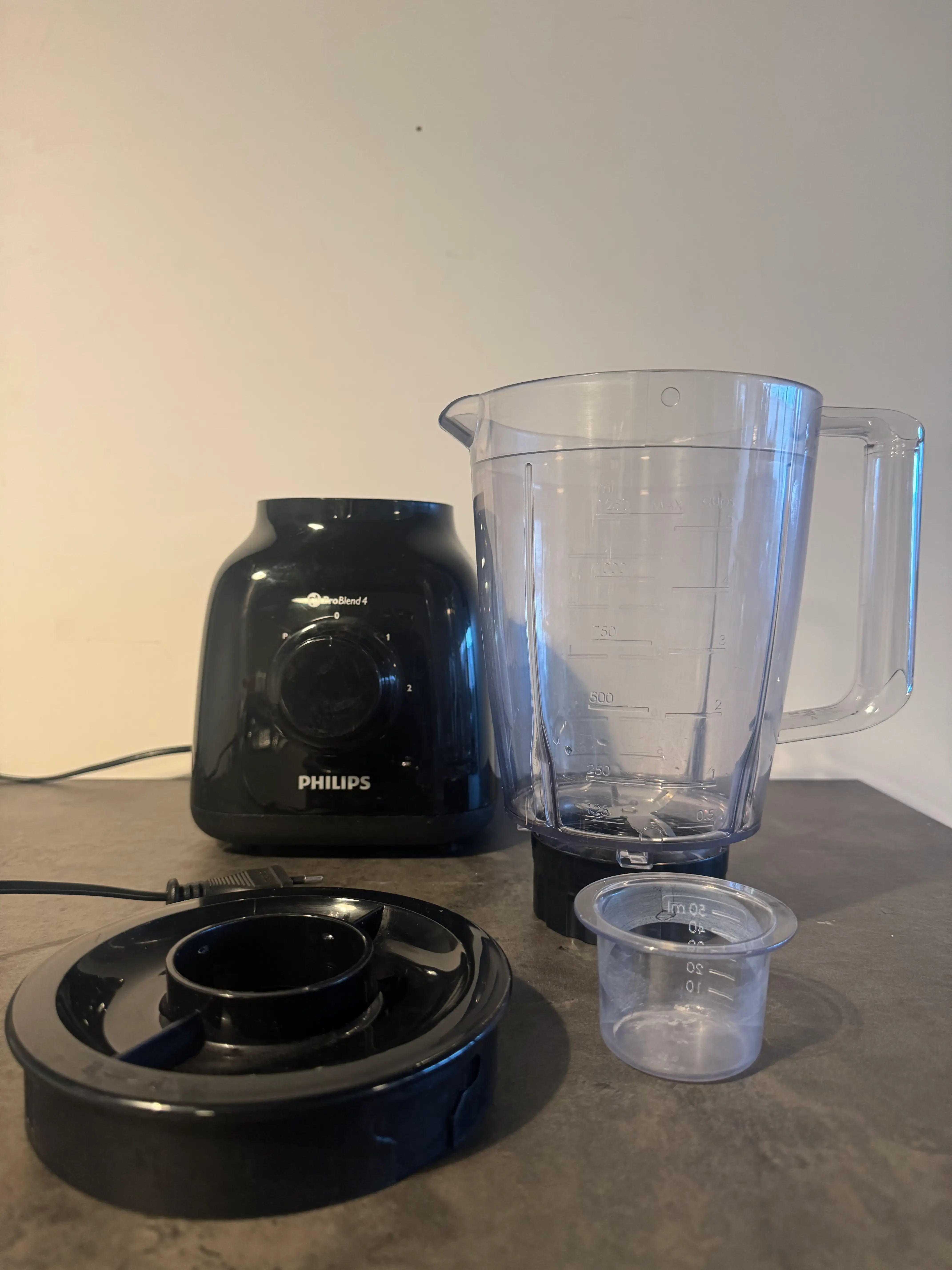 Philips Blender HR2100 zwart