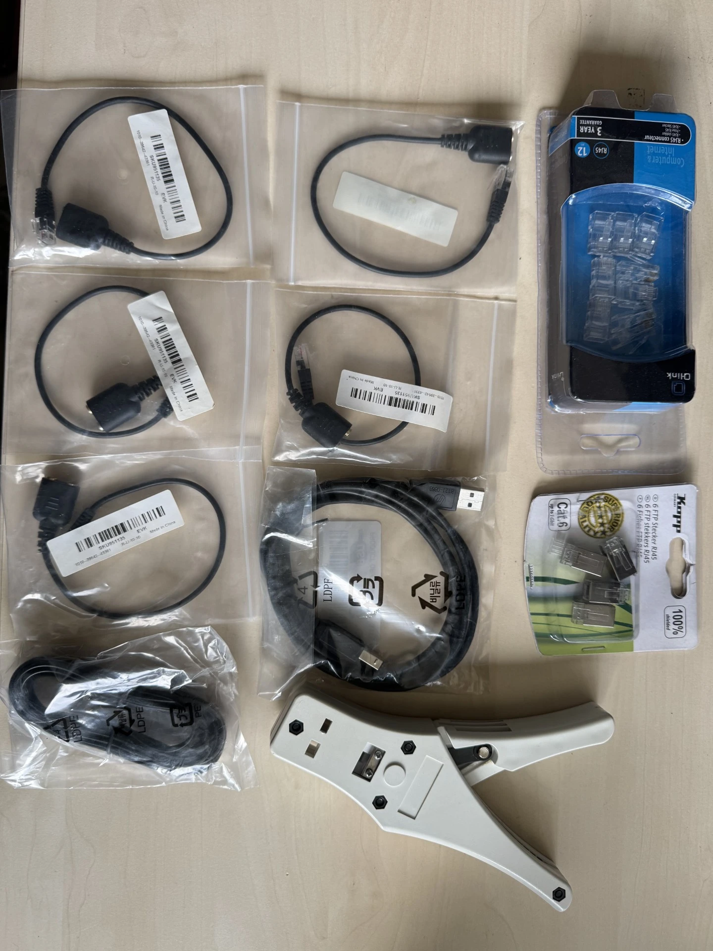 Netwerk & kabel accessoires-set | RJ45 connectors, kabels en krimptang