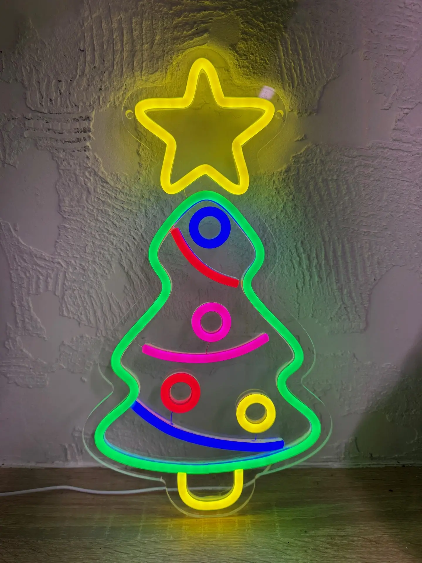 Neon LED Kerstboom – Wanddecoratie – Meerkleurig